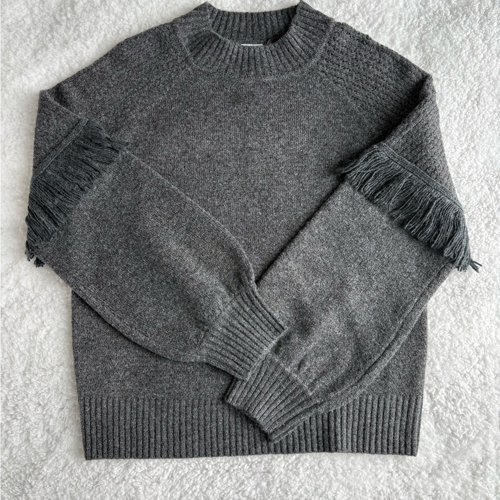 Grace + Karma Gray Fringe Sleeve Knit Crewneck Sweater NWT - Small